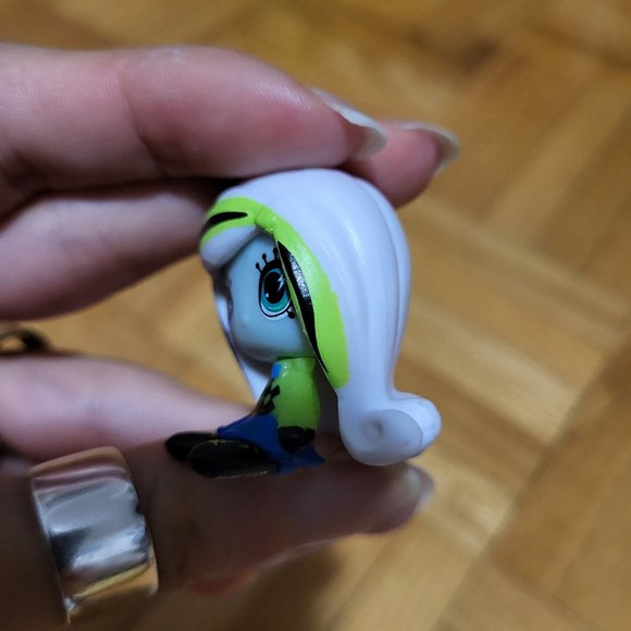Monster High Minis Circus Frankie - Picture 3 of 10